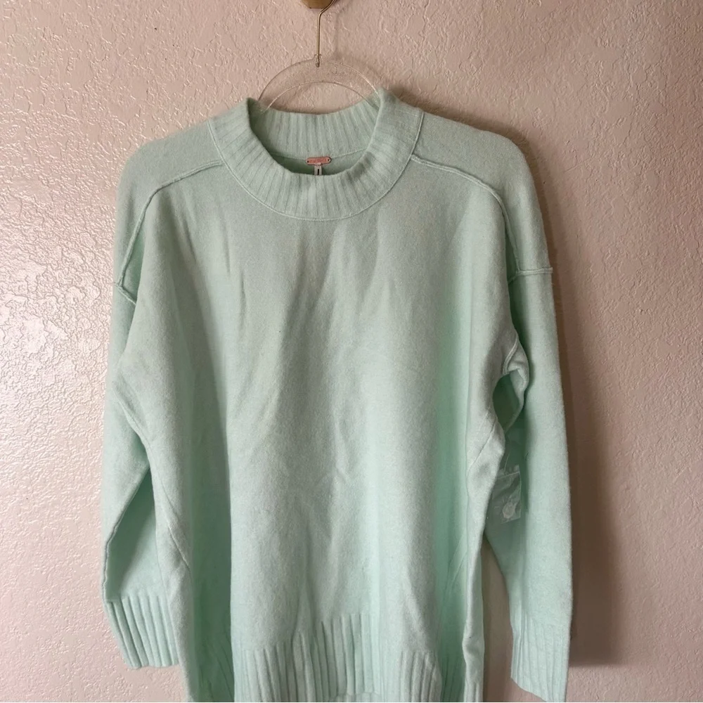 New free people Phoebe High-Low Tunic Sweater size XS